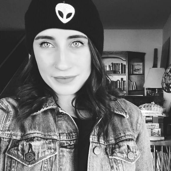 Meet your Posher, Kate - Picture 1 of 1